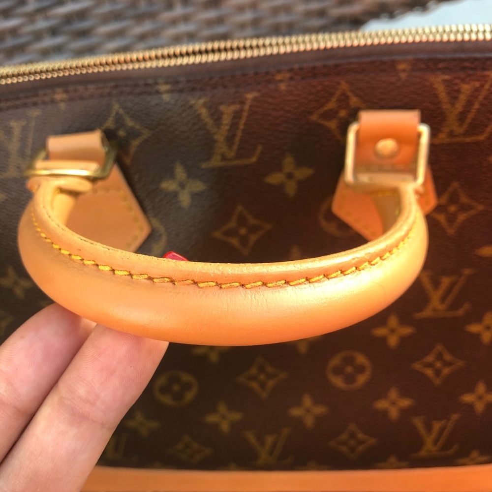 Sold !!  Louis Vuitton Alma - Picture 9 of 16